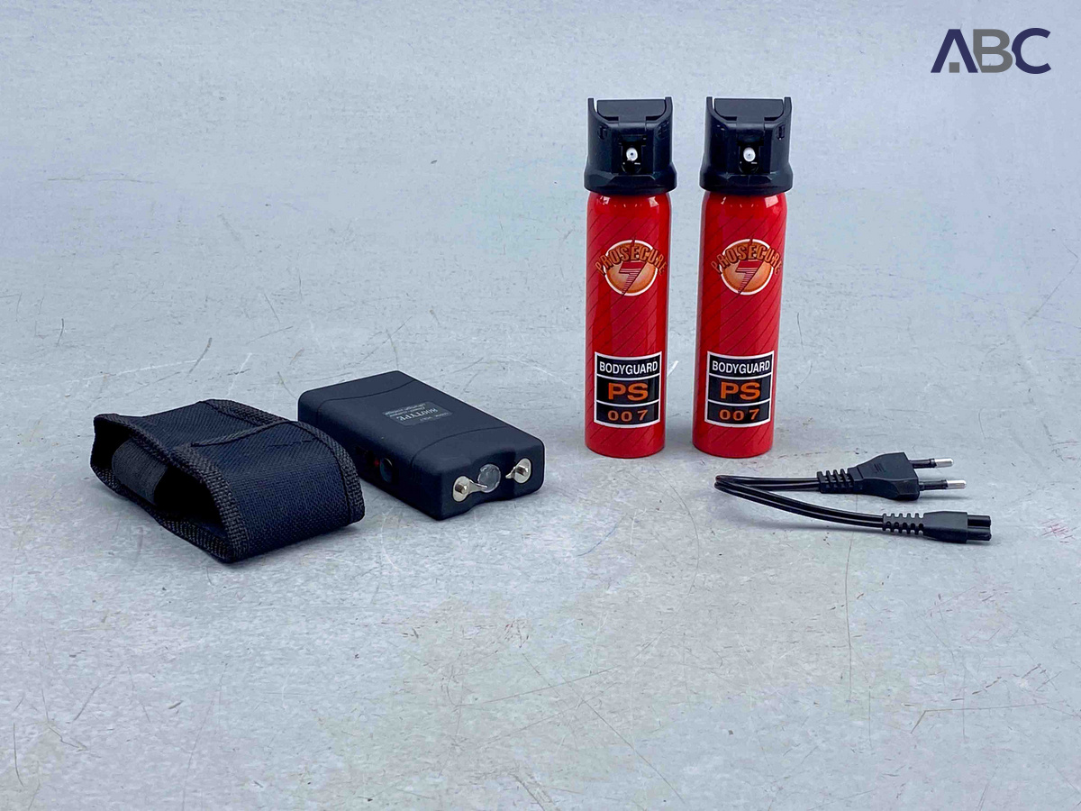 American Style Nato Super Paralisant Pepper Sprays & Flashlight Stungun