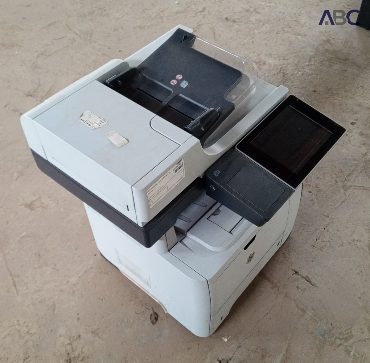 HP LaserJet Flow MFP M525 Printer (1)