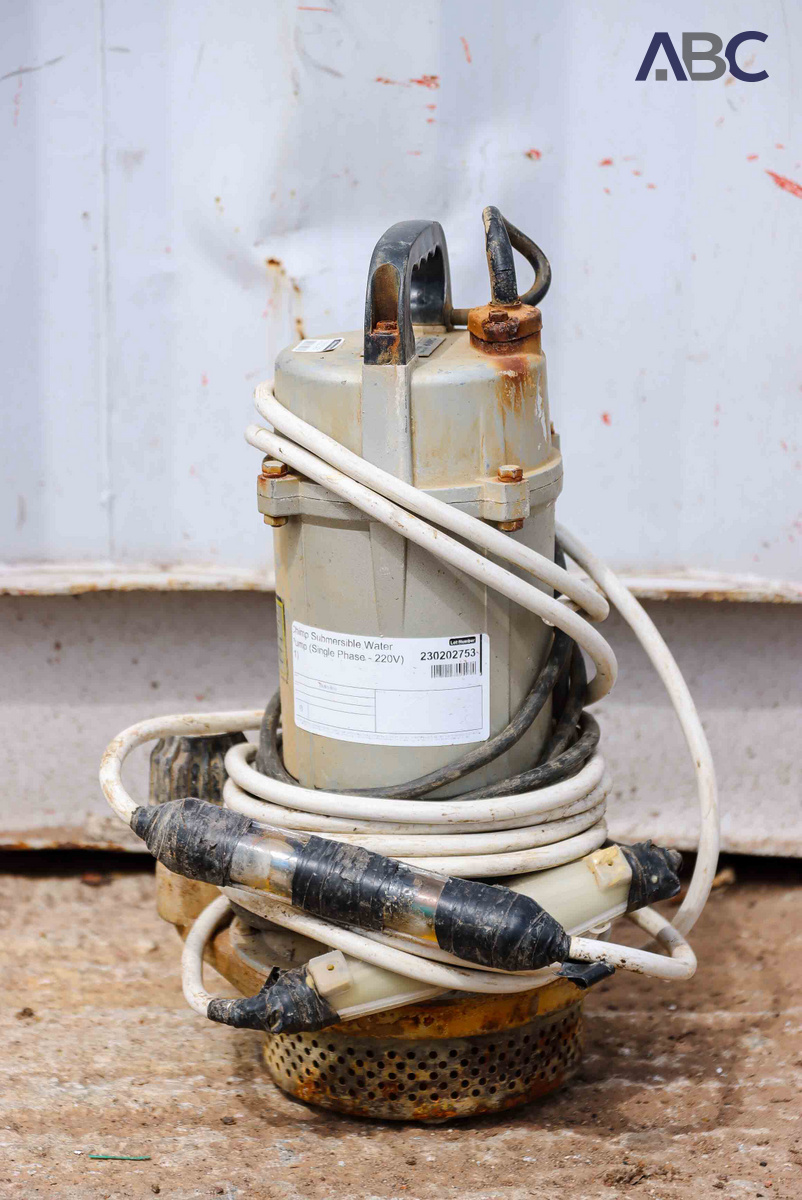 Chimp Submersible Water Pump (Single Phase 220V) (1)