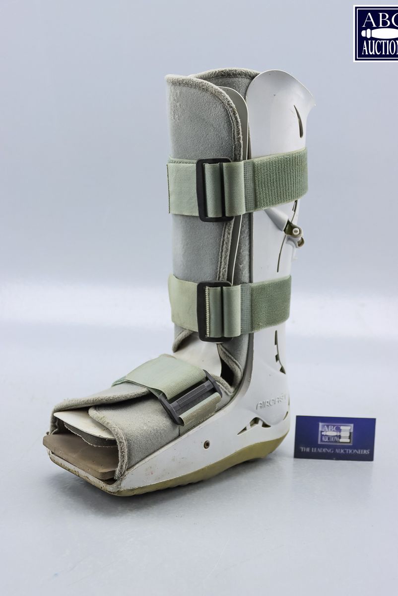 AIRCAST Walking Boot (1)