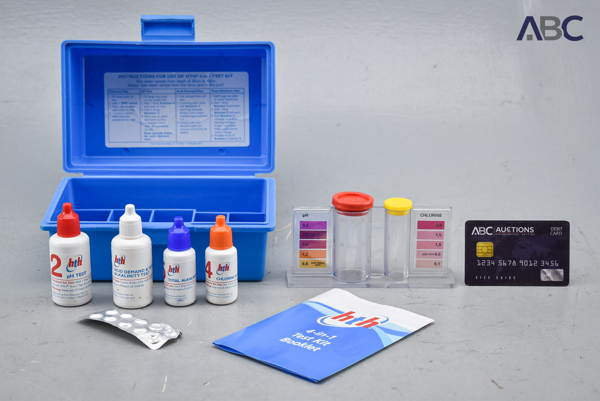 hth Chlorine,pH,Total Alkalinity & Acid Demand Test Kit (1)
