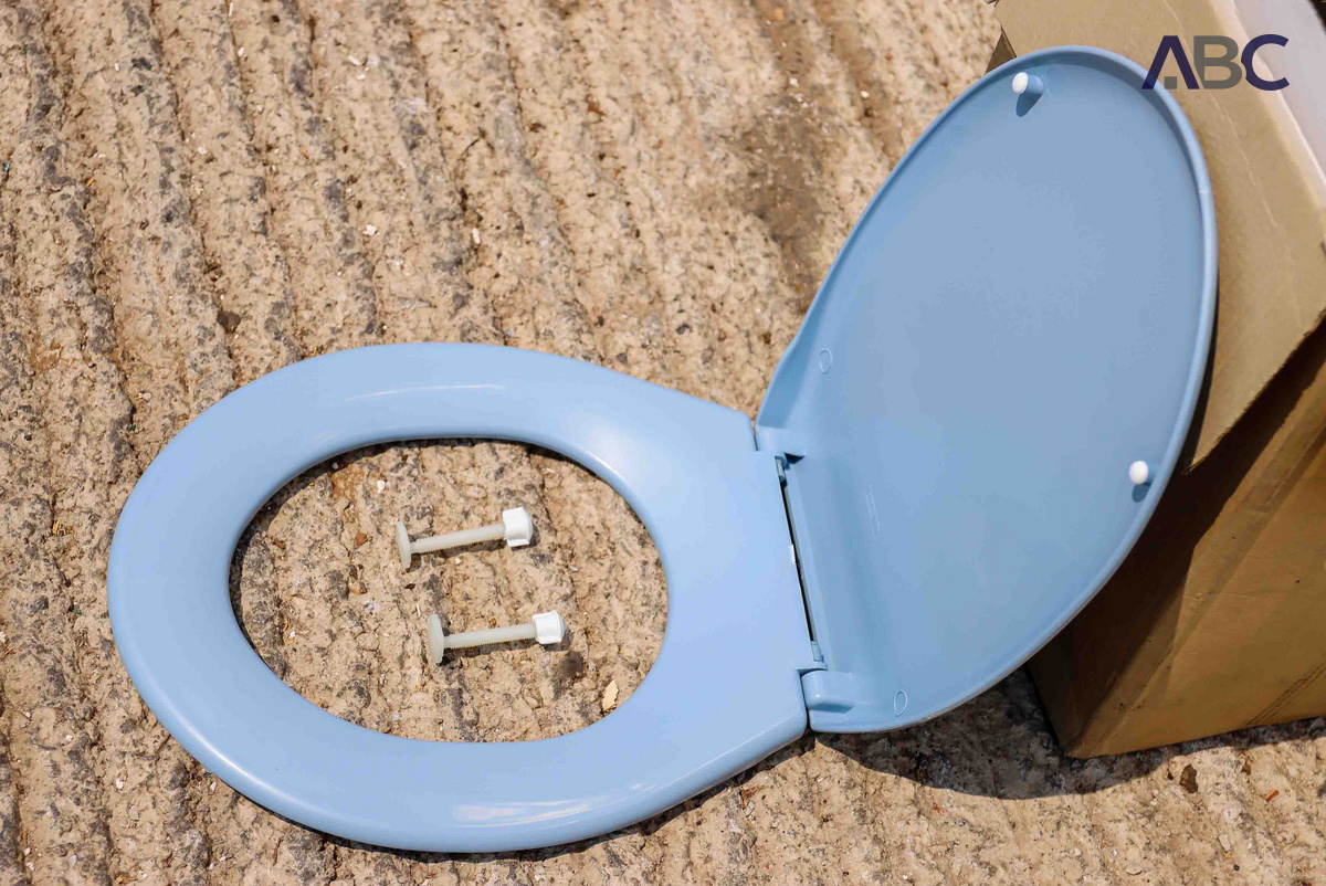 Parker Avante Toilet Seats & Covers (5 In a Box)