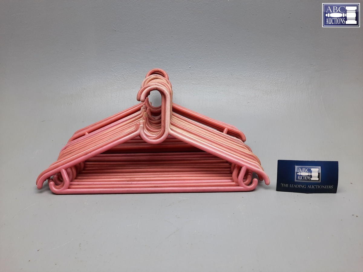 Coat Hangers Pink Plastic (L 360mm) (20 In Bundle)