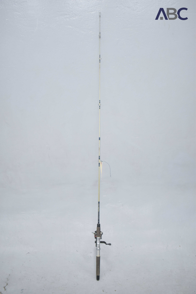 Shakespeare Alpha Fishing Rod With Reel (1)