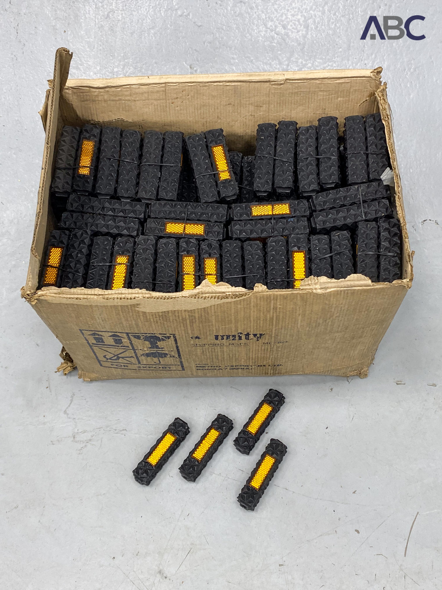 Bicycle Pedal Blocks (Approx 400 Pairs In a Box) (1)